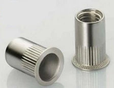 Flat tèt dwat knurled aliminyòm Rivet nwa